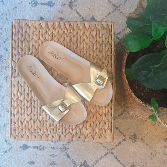 👡🎁FWP Gold Lucky Brand Slider Sandals - Picture 1 of 7